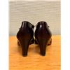 Image 3 : Used Salvatore Ferragamo Burgundy T-Strap Shoes, Heels, Size 10B