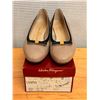 Image 1 : Used Ferragamo Beige & Black Vara Bow Flats, Size 9B