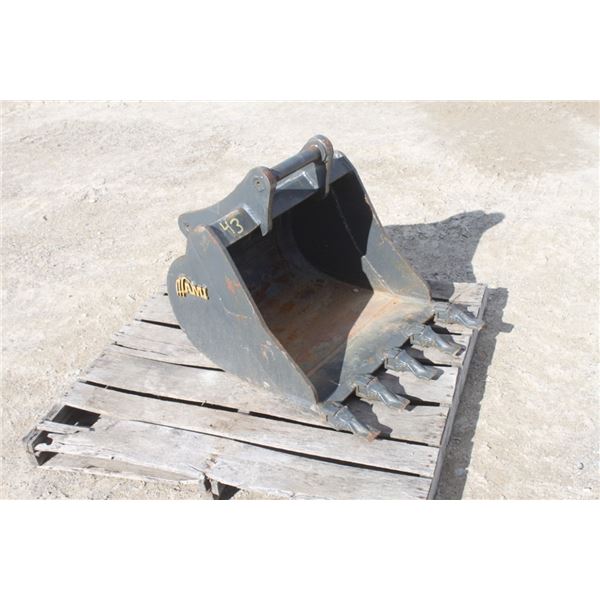 AMI 24" tooth bucket, made in Canada