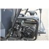 Image 7 : 4.4 cu ft gas powered wheel barrow