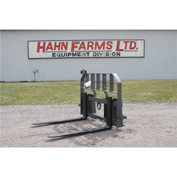 New Challenger 3700 lbs deluxe pallet fork, 42" tines