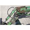 Image 8 : JD 240 SL quick tach loader, subframe, bucket