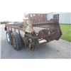 Image 6 : New Idea 218 manure spreader, made in the USA