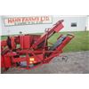 Image 10 : New Holland 273 small square baler, made in the USA
