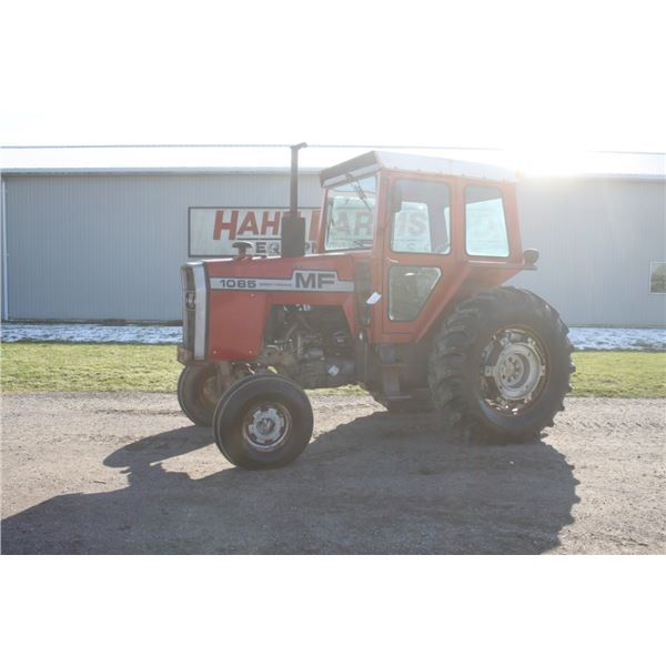 MF 1085 2wd tractor, cab, 18.4x34, made in USA