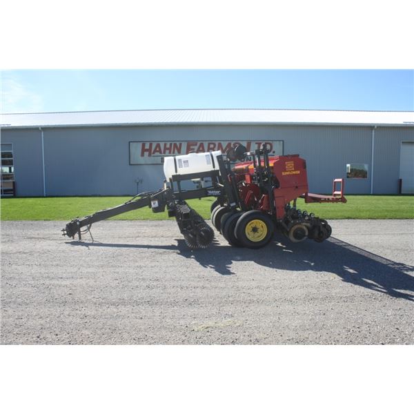 Sunflower 9412 no-till drill, 24 run, Yetter coulter cart