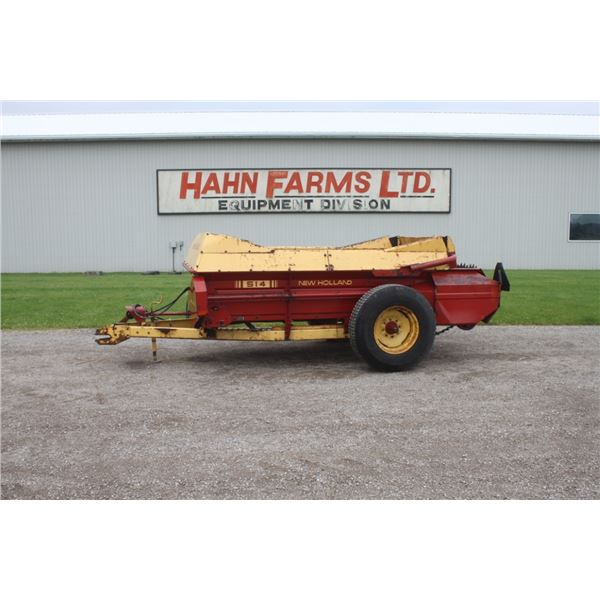 New Holland 514 single axle manure spreader