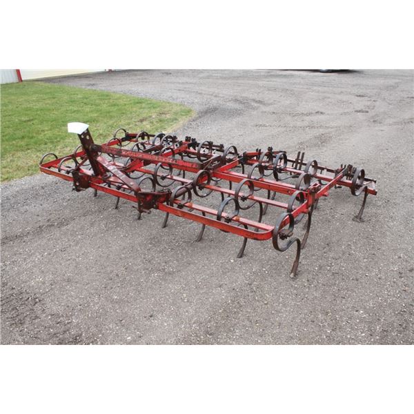 MF 3pth, 9' S-tine cultivator, harrow, made in Canada