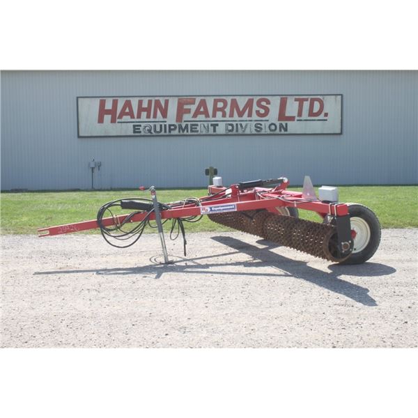 R J 1513 13.5' sprocket packer, hyd lift, lights, As New