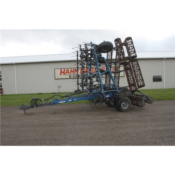 Penta 500 31' hydraulic folding double rolling harrow