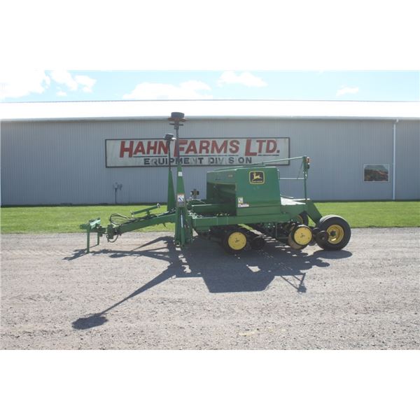 JD 750 15' no-till drill, JD markers, Sensor1 monitor
