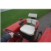 Image 16 : IH 806 diesel 2wd tractor, 8192 hours, made in USA