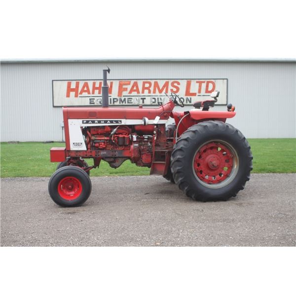IH 806 diesel 2wd tractor, 8192 hours, made in USA