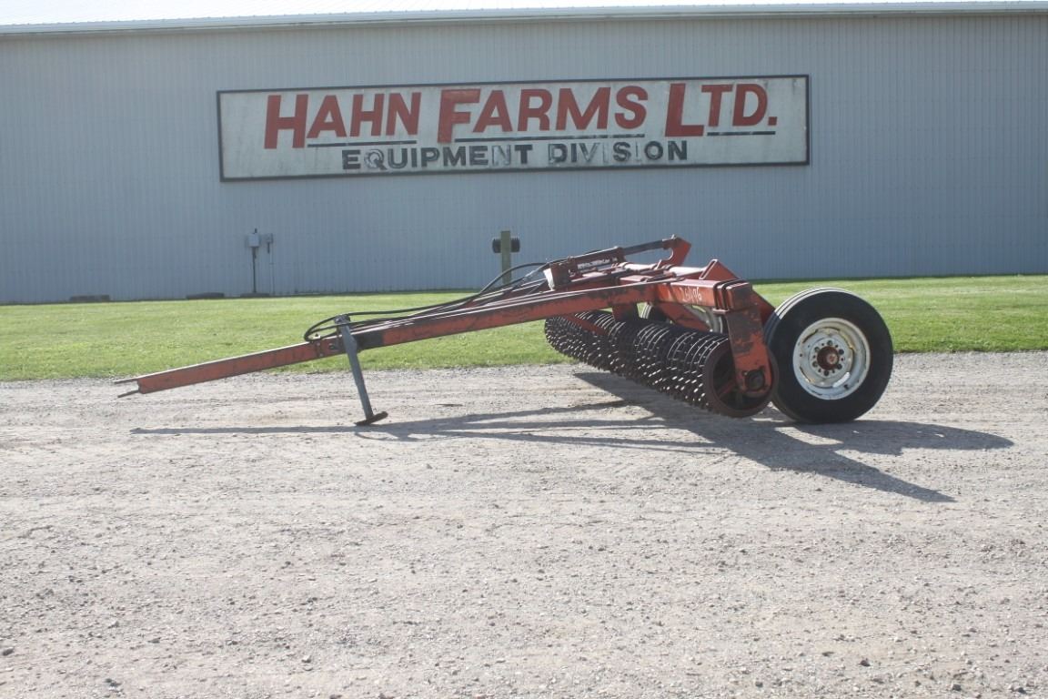 R J 12' transport sprocket packer, hyd lift