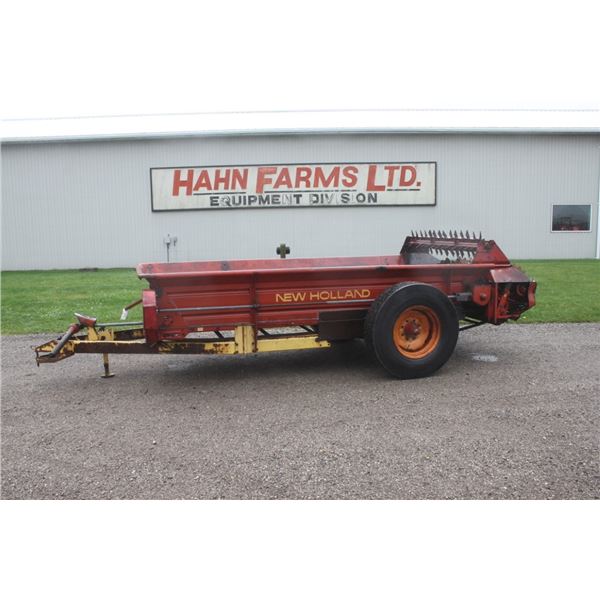 New Holland 518 single axle manure spreader, made in USA