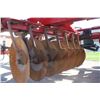 Image 12 : CIH 3950 24' hydraulic folding wheel disc, made in USA