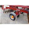 Image 13 : CIH 3950 24' hydraulic folding wheel disc, made in USA