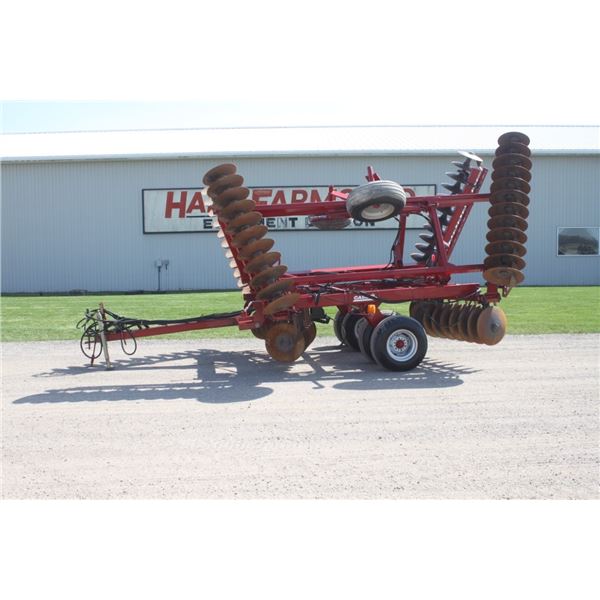 CIH 3950 24' hydraulic folding wheel disc, made in USA
