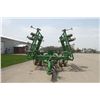 Image 3 : JD 2210 27' cultivator, 5 bar spike harrow, made in USA
