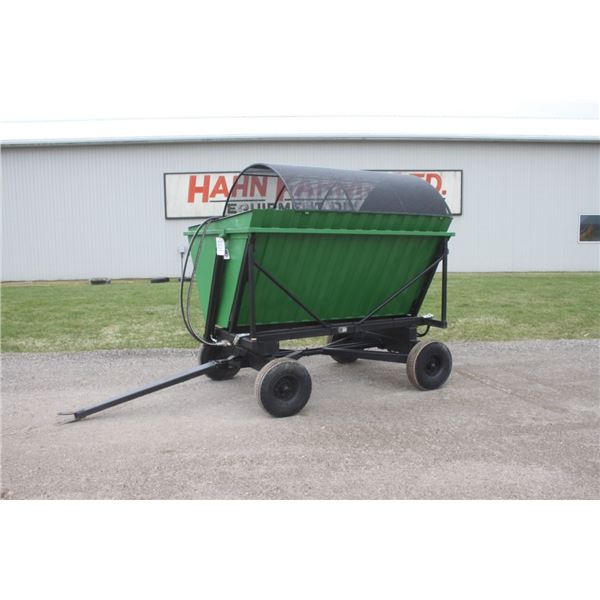 Fargo hydraulic side dump, forage wagon, made in USA
