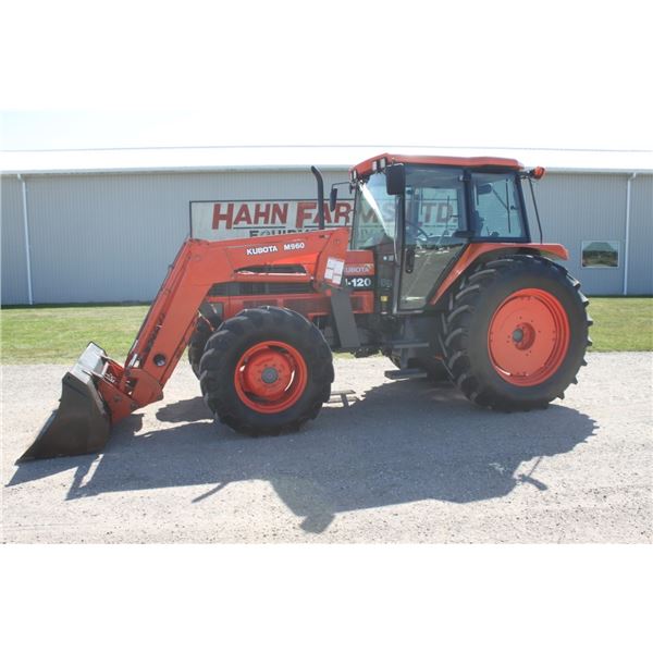 Kubota M120DTC 4wd tractor, cab, air, M960 SL loader