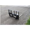 Image 3 : HLA 4200 lb pallet forks, Euro coupler, 48" tines