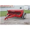 Image 2 : IH 5100 16 run seed drill, made in USA