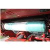 Image 16 : New Holland BR740 round baler, made in USA