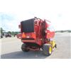 Image 5 : New Holland BR740 round baler, made in USA