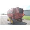 Image 7 : New Holland BR740 round baler, made in USA