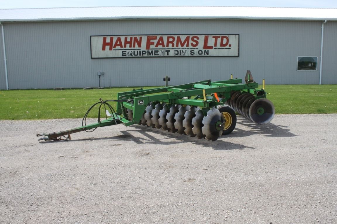 JD 425 10' offset disc, made in USA