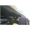 Image 11 : Husky 3000 gallon liquid manure tank, tandem axle