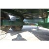 Image 13 : Husky 3000 gallon liquid manure tank, tandem axle