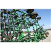 Image 14 : JD 2210 46'-8" cultivator, low acres, made in USA