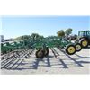 Image 28 : JD 2210 46'-8" cultivator, low acres, made in USA