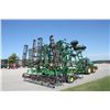 Image 5 : JD 2210 46'-8" cultivator, low acres, made in USA