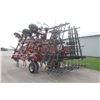 Image 8 : CIH Tigermate II 26-1/2' cultivator, made in USA