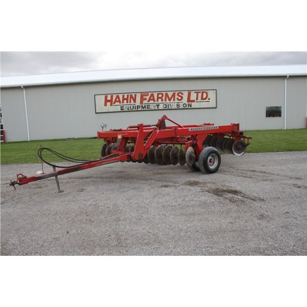 MF 730 9' offset disc, tandem axle, made in USA