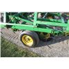 Image 13 : JD 960 24' hyd folding s-tine cultivator