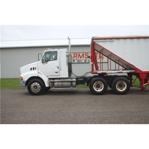 2005 Sterling tandem axle road tractor, Mercedes diesel