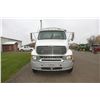 Image 3 : 2005 Sterling tandem axle road tractor, Mercedes diesel