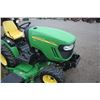 Image 10 : JD 2320 4wd compact tractor, rops, 62D deck, 148 hrs