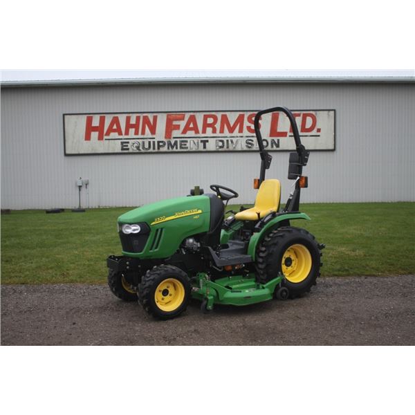 JD 2320 4wd compact tractor, rops, 62D deck, 148 hrs