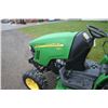 Image 9 : JD 2320 4wd compact tractor, rops, 62D deck, 148 hrs