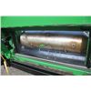 Image 19 : JD 635FD 35' flex draper, made in USA