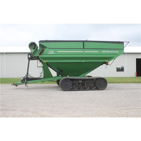 J& M 1150-22 1150 bu grain cart, tracks,