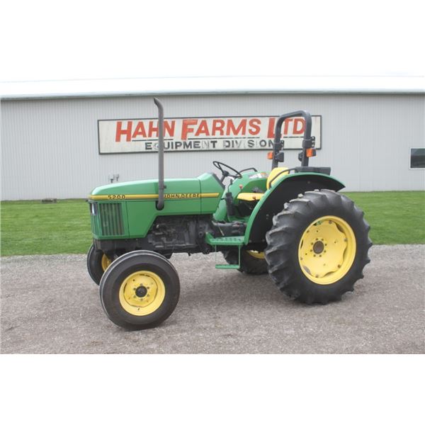 JD 5200 2wd tractor, rops, 734 hours