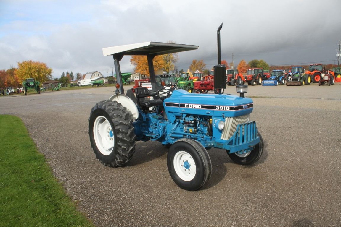Ford 3910 II 2wd tractor, rops, canopy, 1828 hours