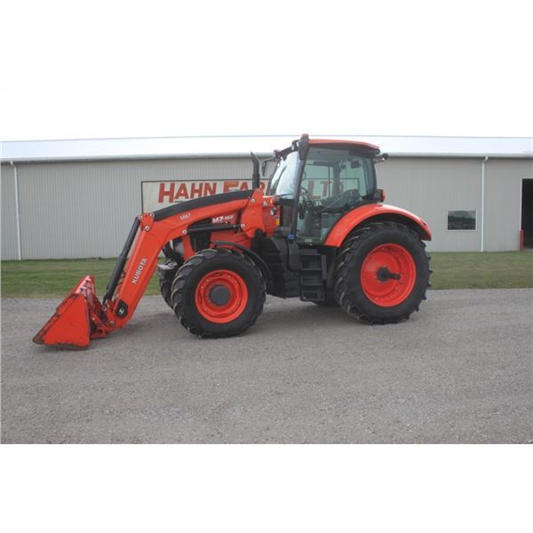Kubota M7-152D-PS 4wd tractor, deluxe cab/a, M67 ldr