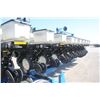 Image 16 : Kinze 3600 16/31 planter, NT coulters, KPM III monitor